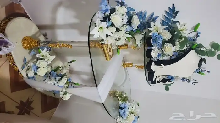 عربية شبكة منسقة بالورد الصناعي مع حامل الطقم للبيع 0