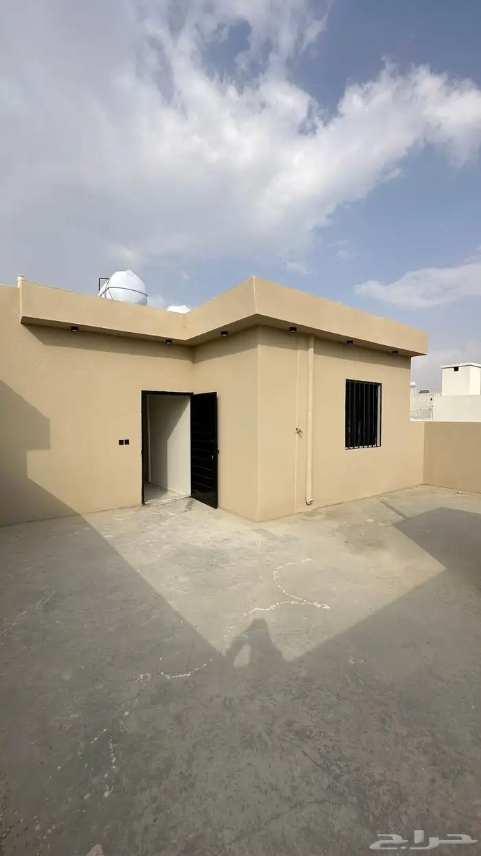 شقق ارضيه وارواف علويه للبيع خميس مشيط حي اليرموك 47
