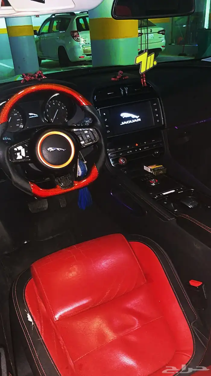 جاكوار F Pace R Sport ستة سلندر سوبر تشارج 10