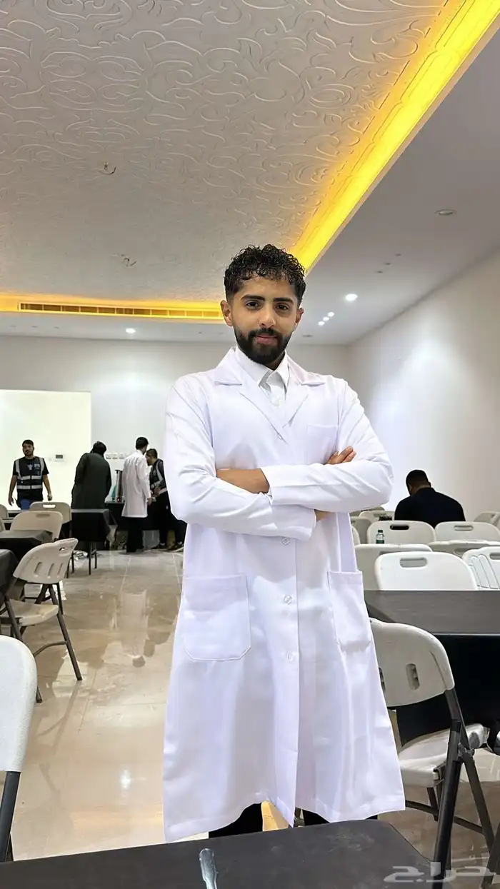 مودل  ممثل  مقدم مناسبات ومذيع   محاور بودكاست 1