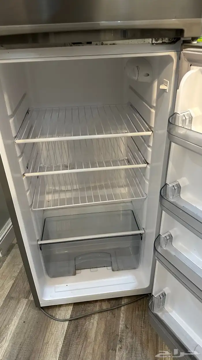 للبيع ثلاجة استخدام قليل للبيع نظيفه جدا 6