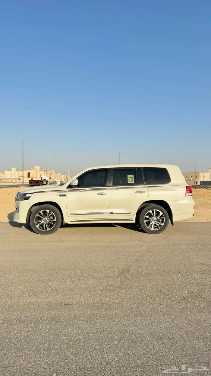 لاندكروزر 4