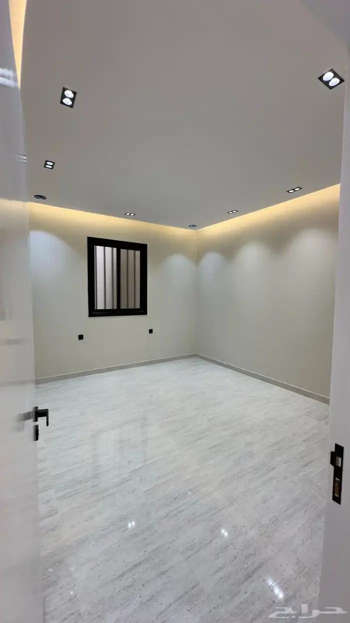 شقق ارضيه وارواف علويه للبيع خميس مشيط حي اليرموك 31