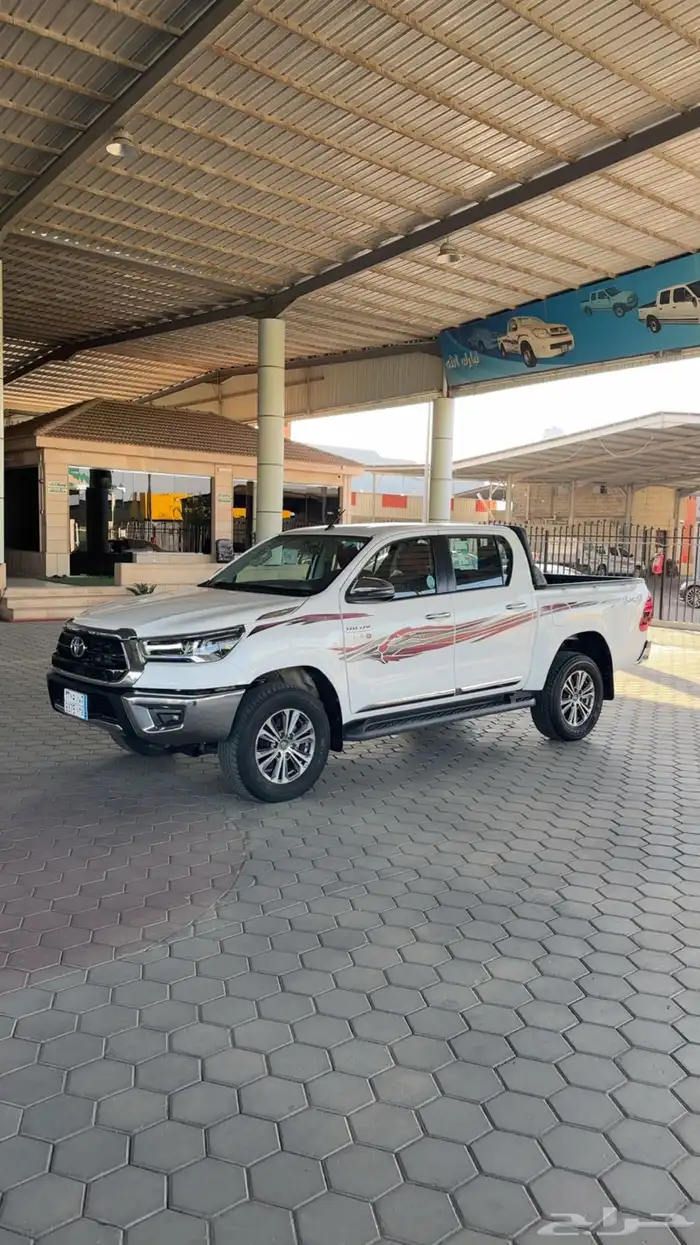 هايلكس 2024 سعودي فل كامل ديزل (محرك 2400) ب 130.000 1