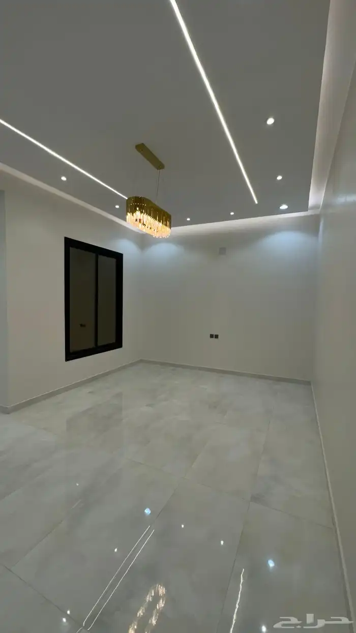 للبيع فيلا حي الامير سلطان 11