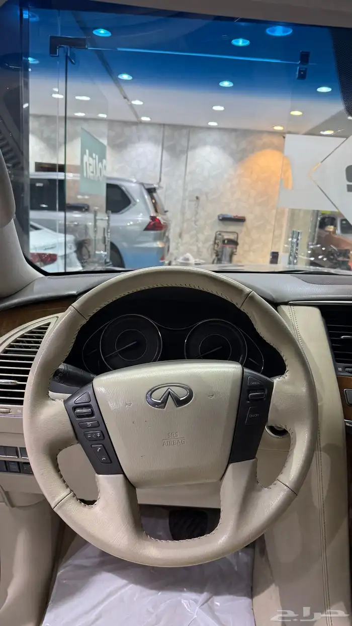 للبيع انفنتي QX56 2011 7