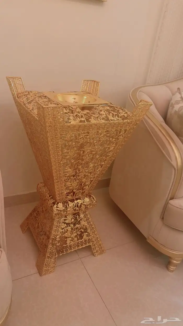 للبيع كنب مع ملحقات 5