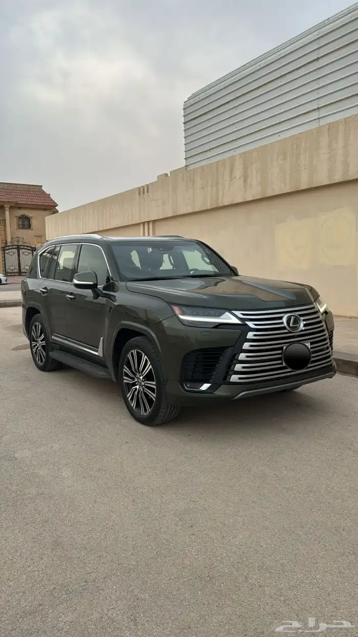 لكزس 2023 1