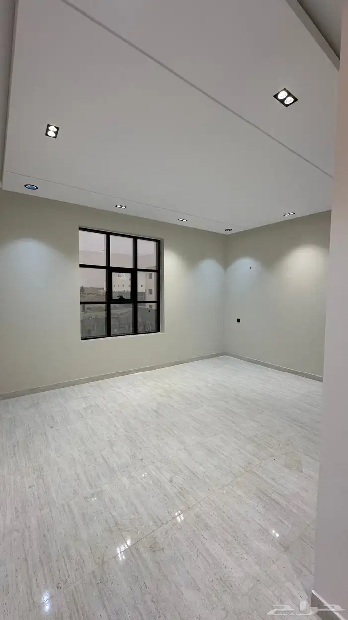 شقق ارضيه وارواف علويه للبيع خميس مشيط حي اليرموك 22