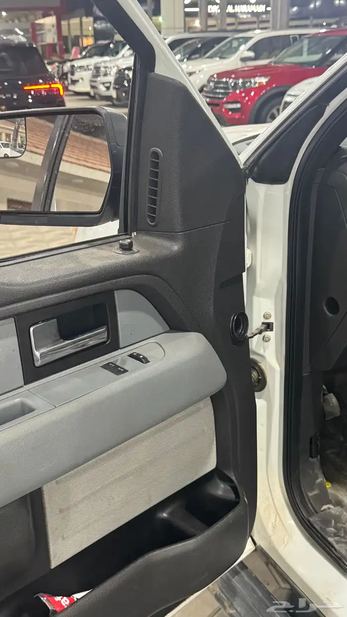 فورد F150 ثمانيه سلندر بدون دبل 9