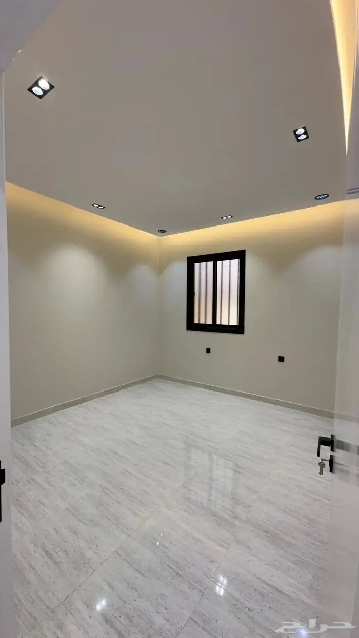 شقق ارضيه وارواف علويه للبيع خميس مشيط حي اليرموك 41