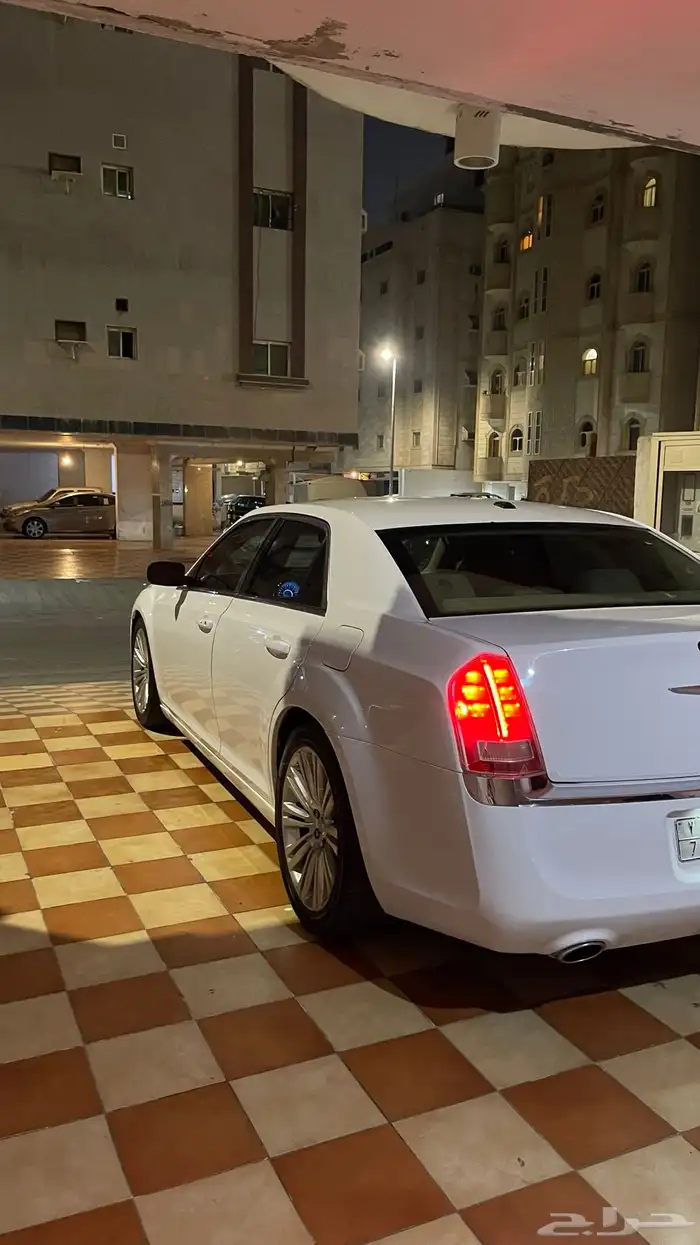 كرايسلر 2012 V6 للبيع 4