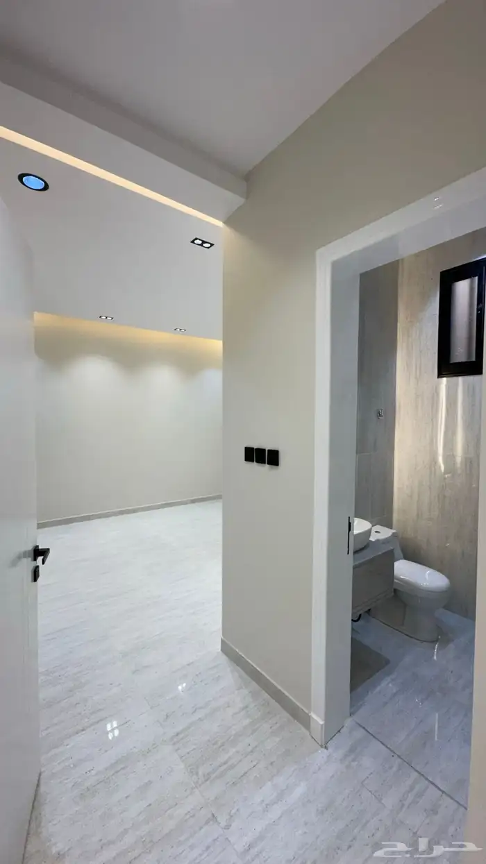 شقق ارضيه وارواف علويه للبيع خميس مشيط حي اليرموك 32