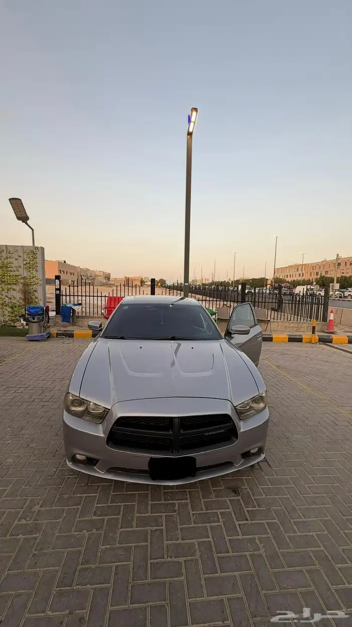 تشارجر 2013 للبيع 7