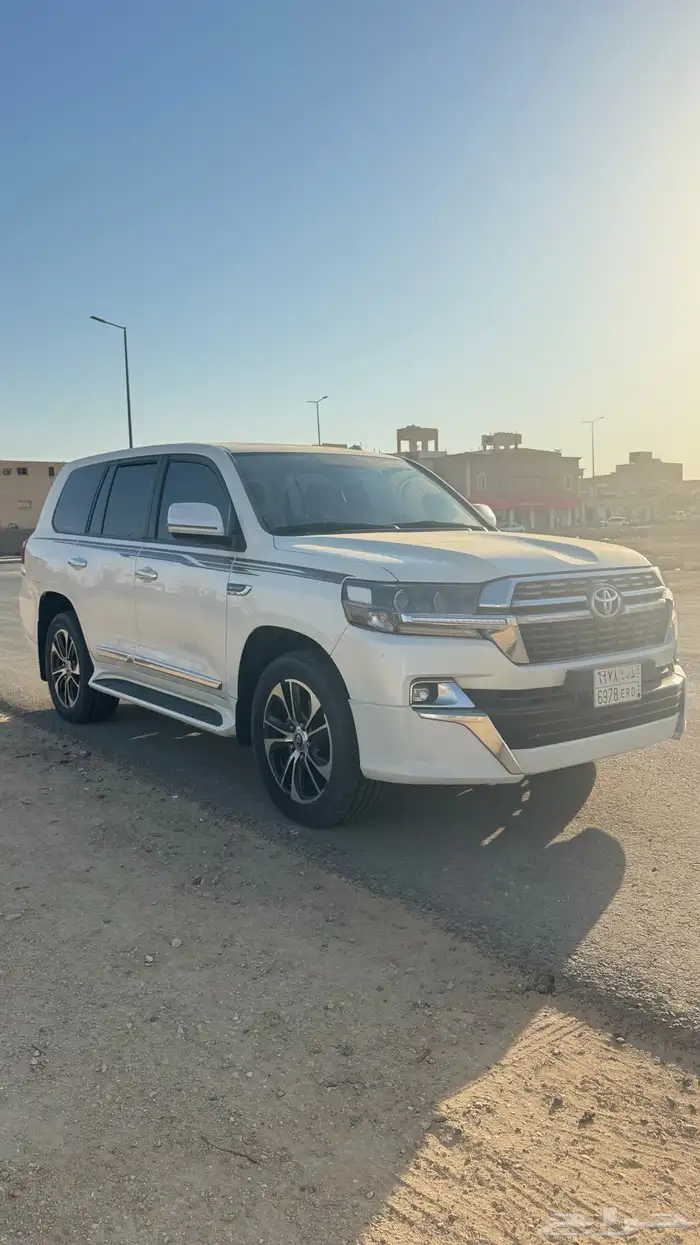 لاندكروزر 1