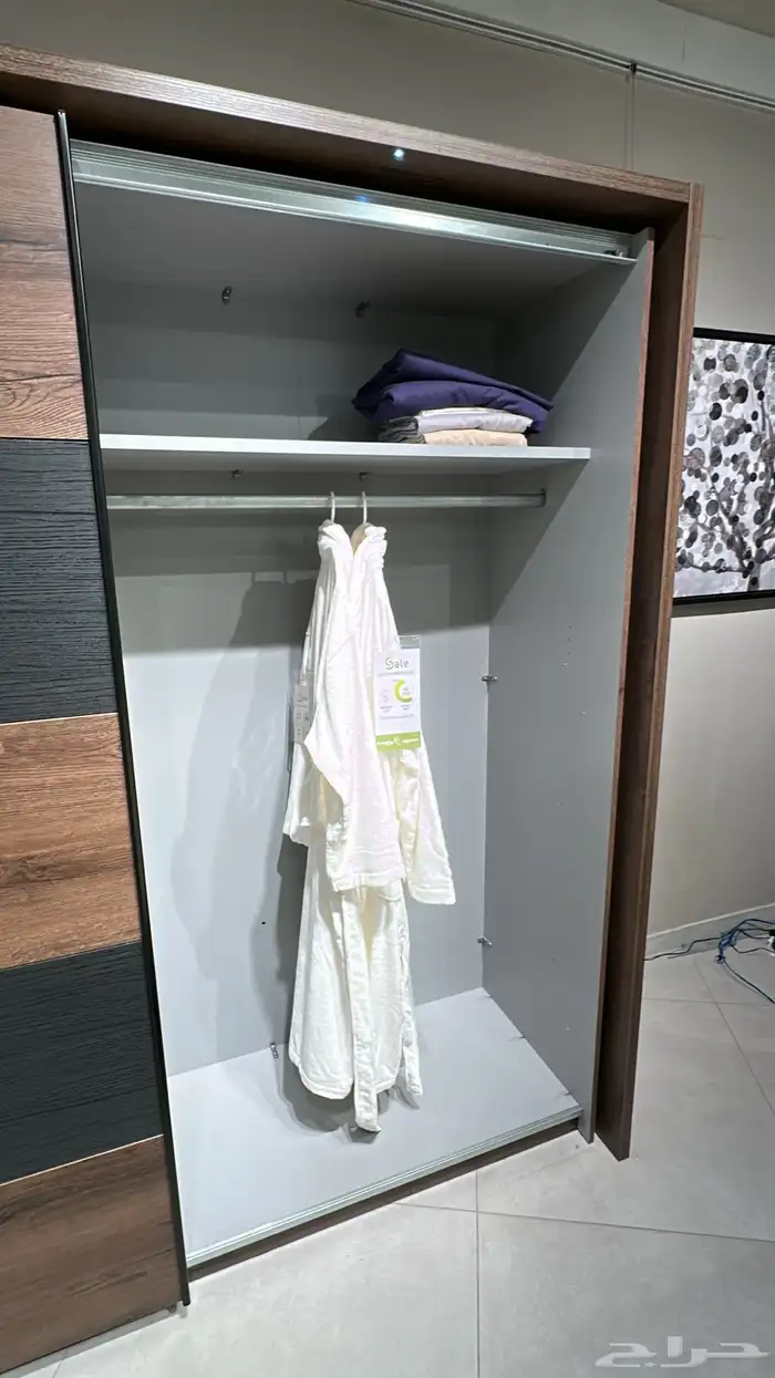 دولاب ملابس 2