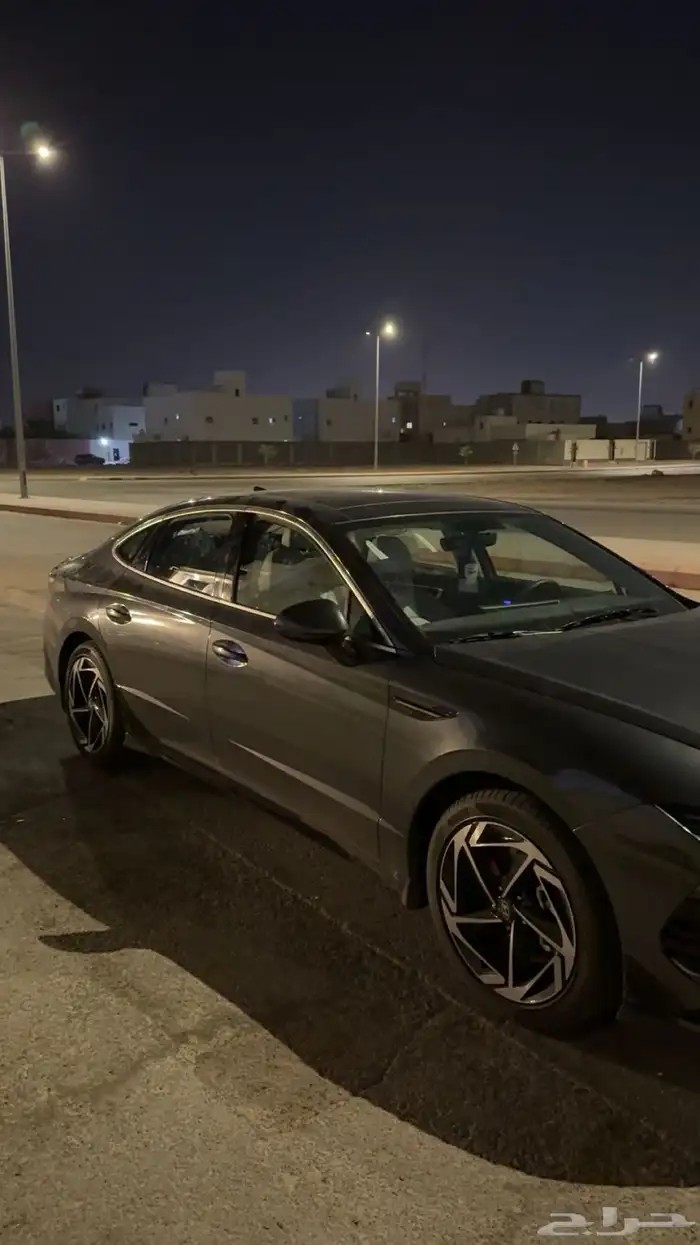 السلام عليكم عندي سوناتا 2025 5