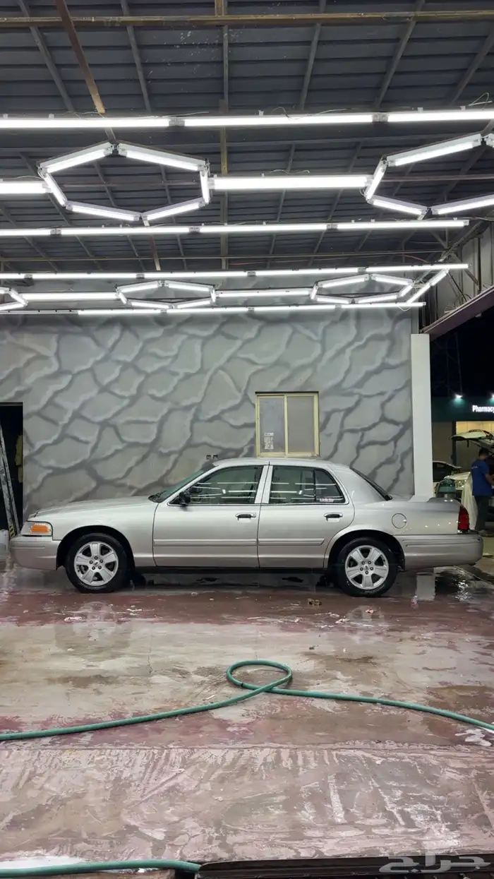 فورد فكتوريا 2011 0