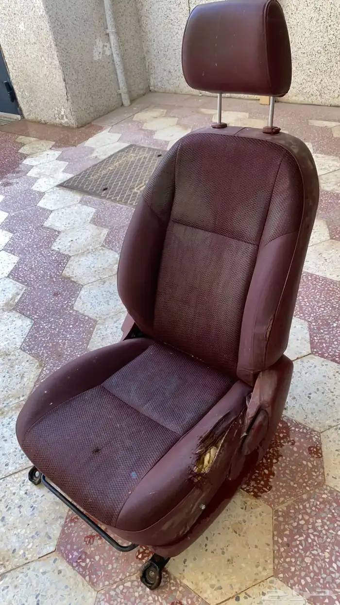 مرتبه سواق هايلوكس 1