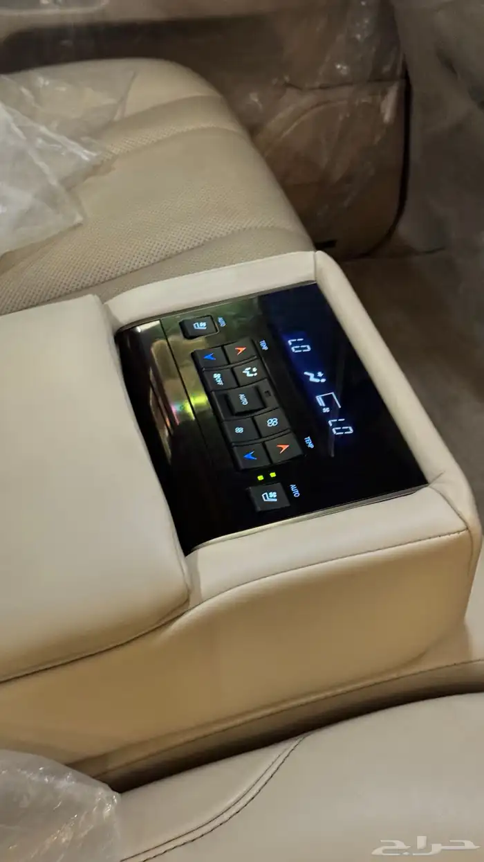 لكزس LX570 2021 فل الفل 36