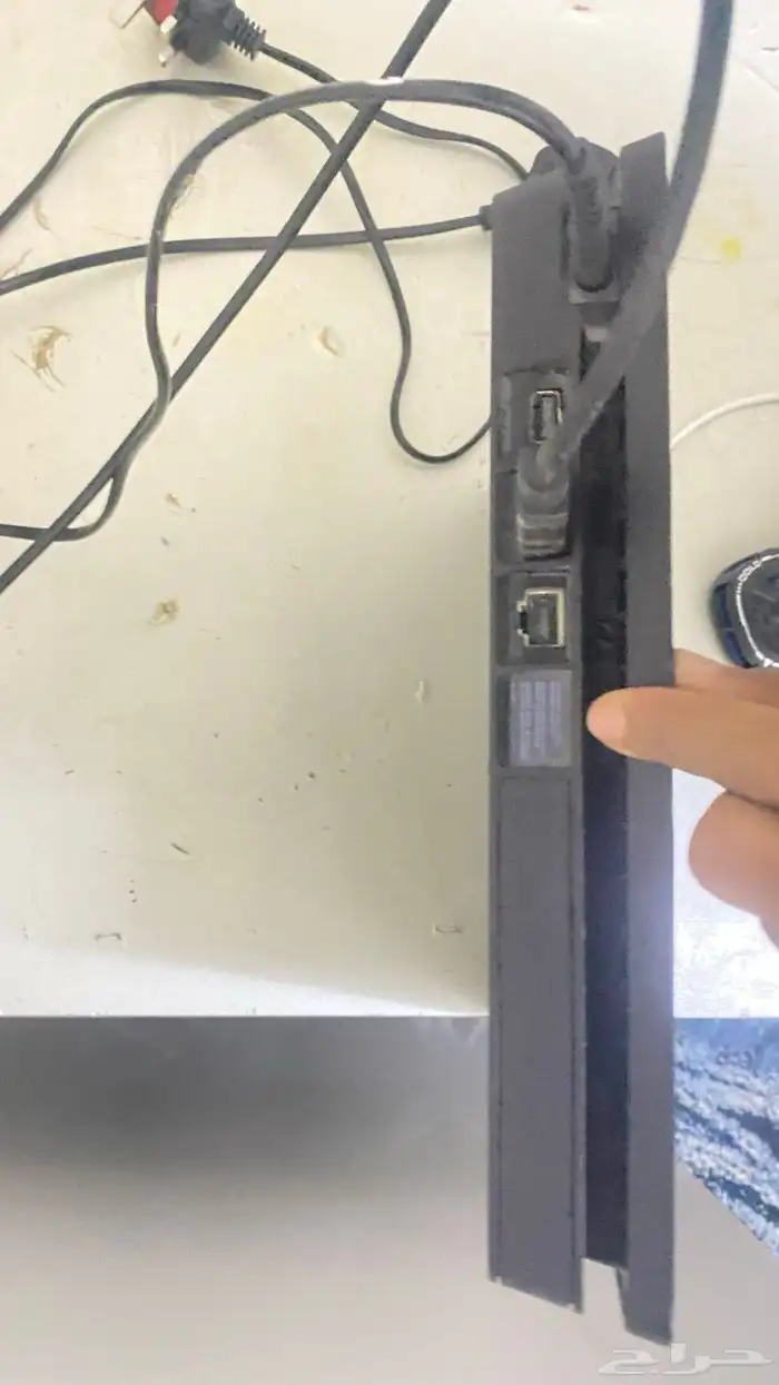 للبيع سوني فور سليم 4