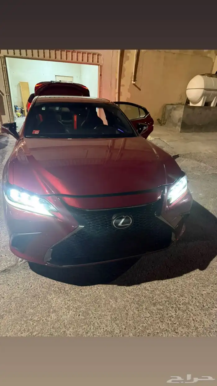 لكزس ES 2020 F SPORT فل كامل ممشى قليل 8