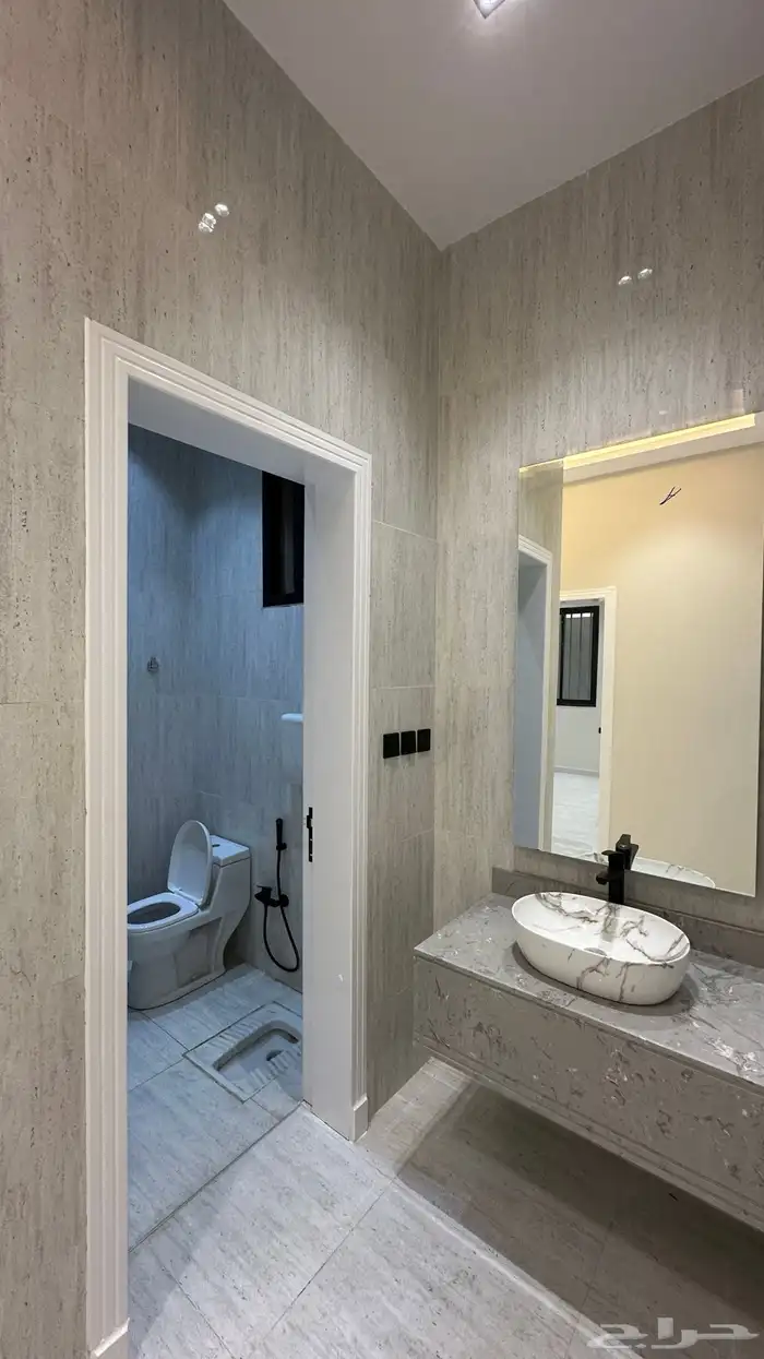 شقق ارضيه وارواف علويه للبيع خميس مشيط حي اليرموك 15