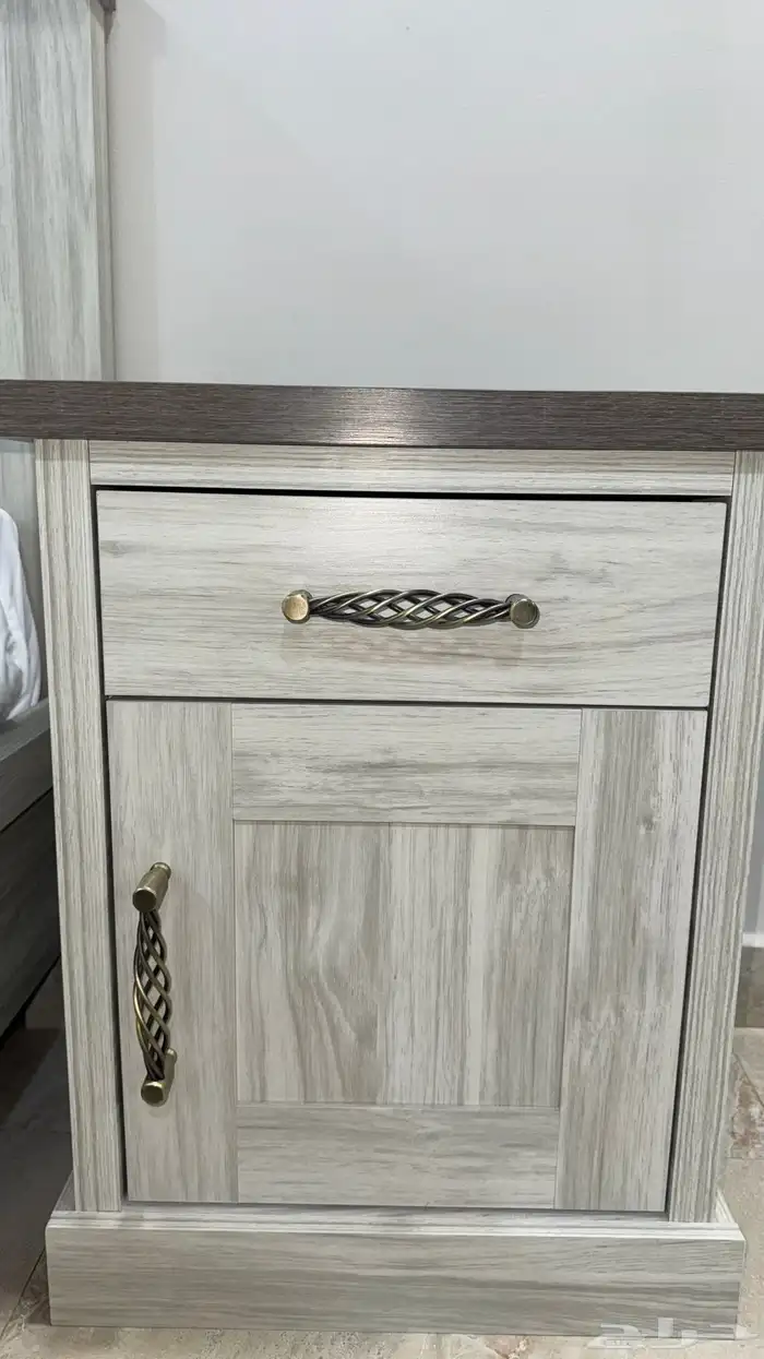 كمدينتين خشب 0