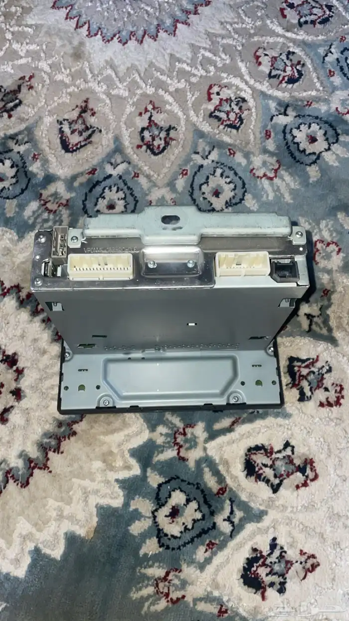 مسجل سنترا نظيفف ولا يشكي من شي بس اني ركبت شاشه 4