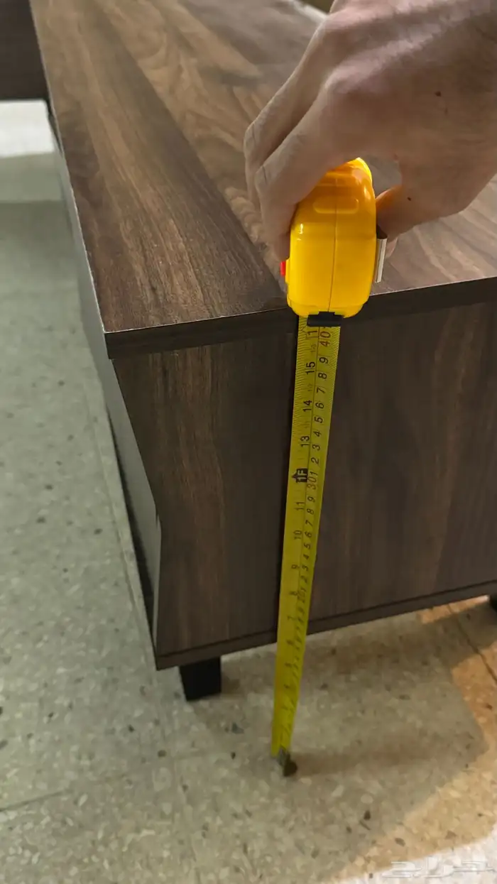 طاولة تلفزيون 4