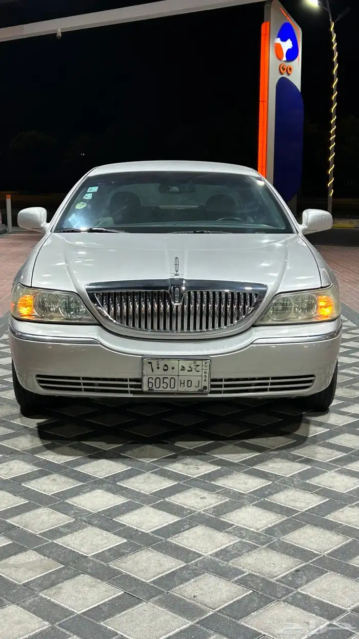 لنكون تاون كار 2008 نظيف 0