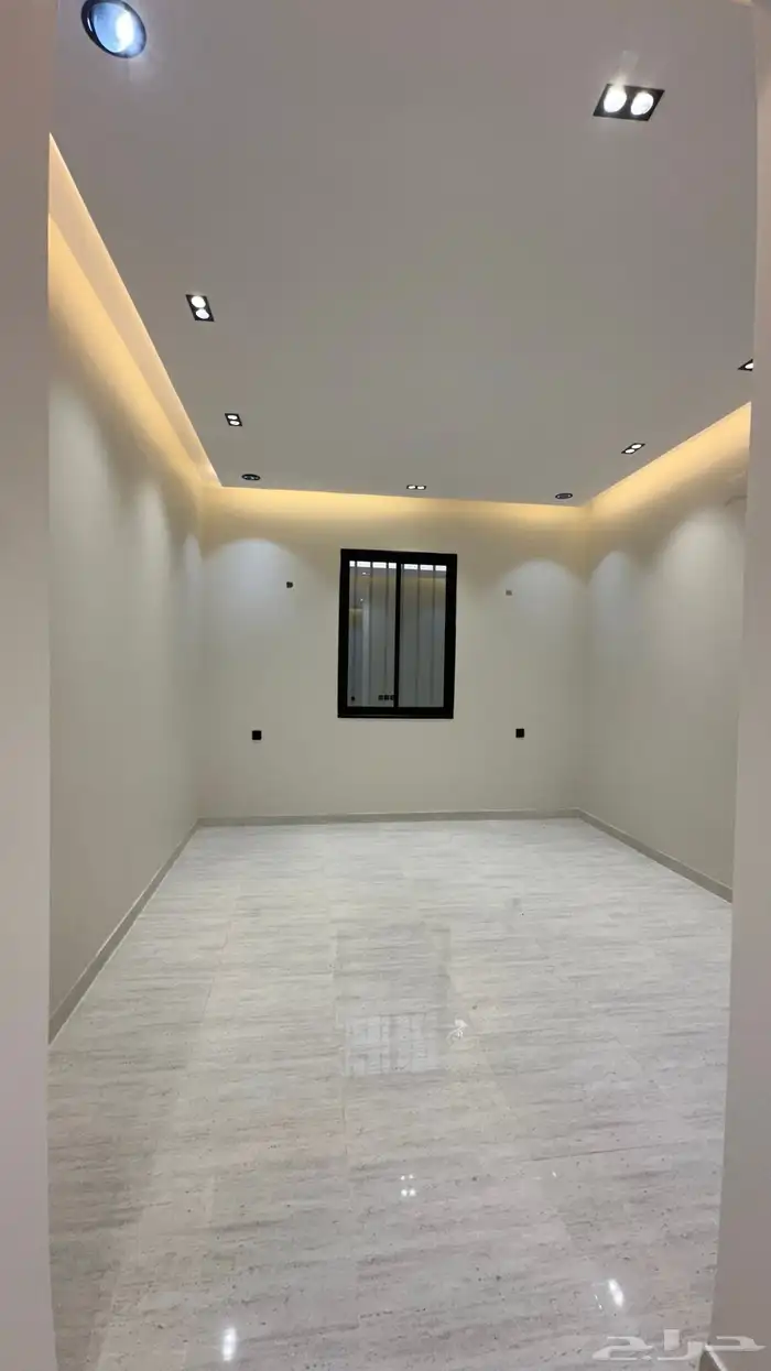 شقق ارضيه وارواف علويه للبيع خميس مشيط حي اليرموك 13