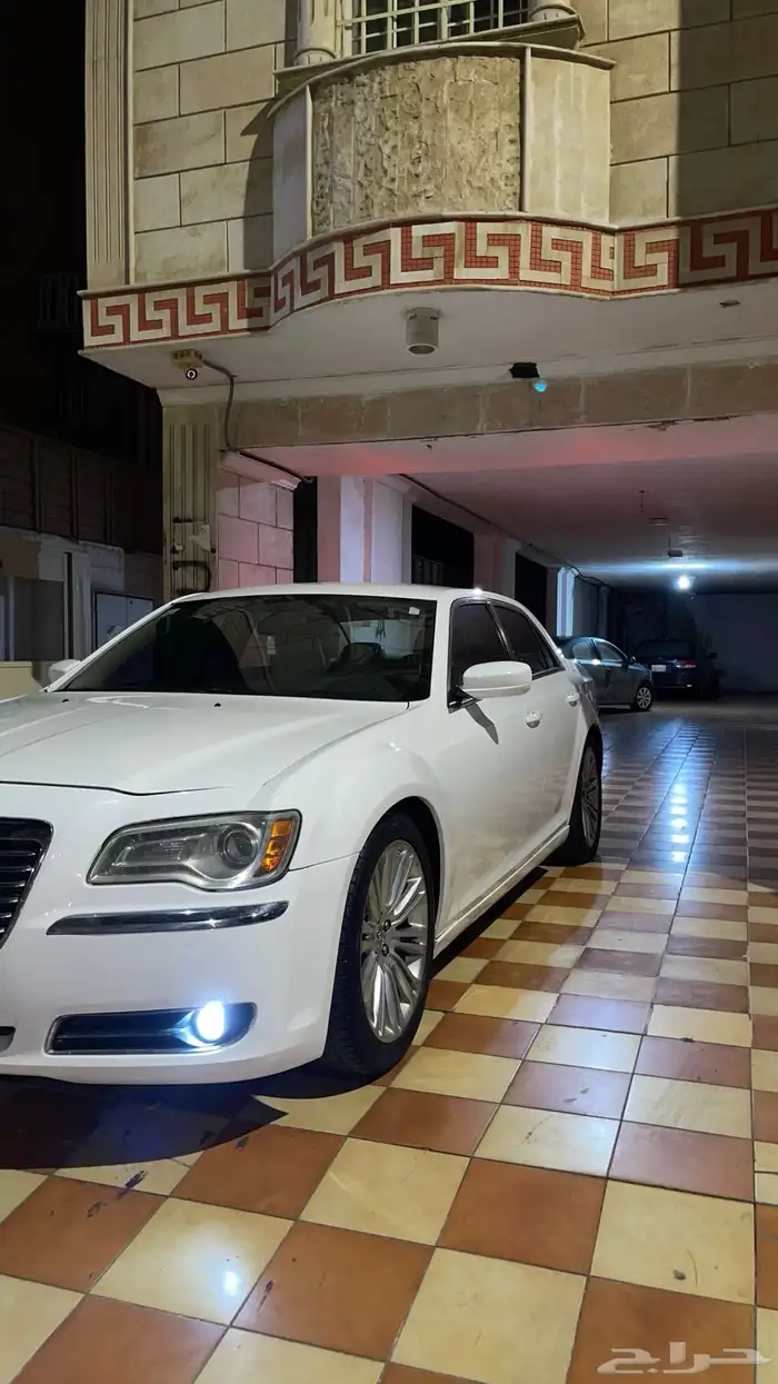 كرايسلر 2012 V6 للبيع 2