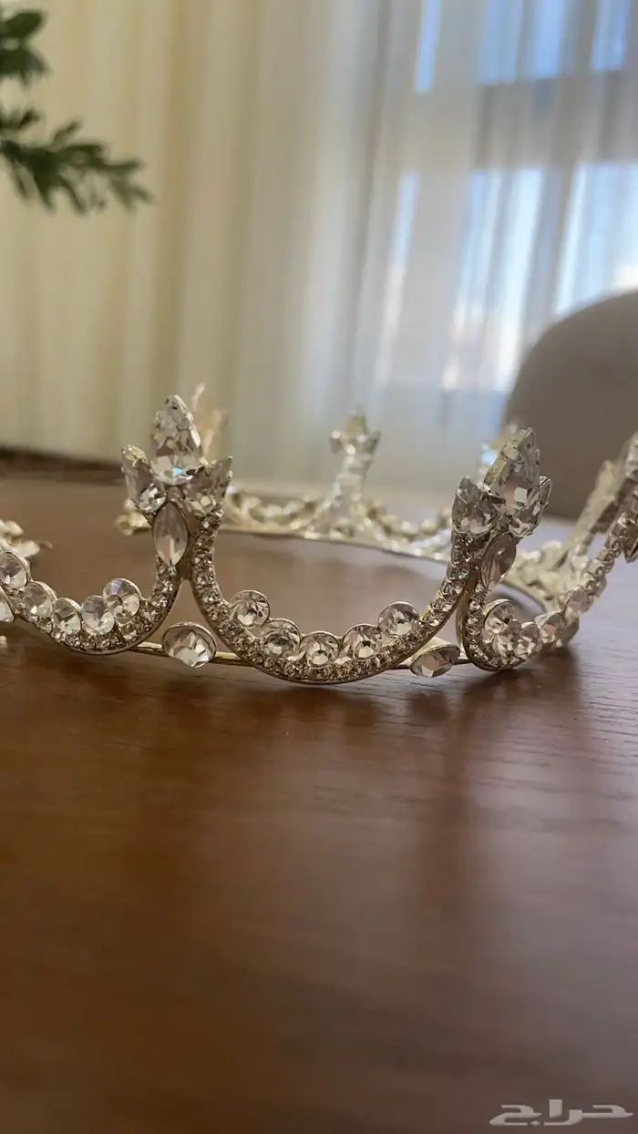 تاجين نظيفه ولمعه نظيفه جديده واستعمال واحد فقط 3