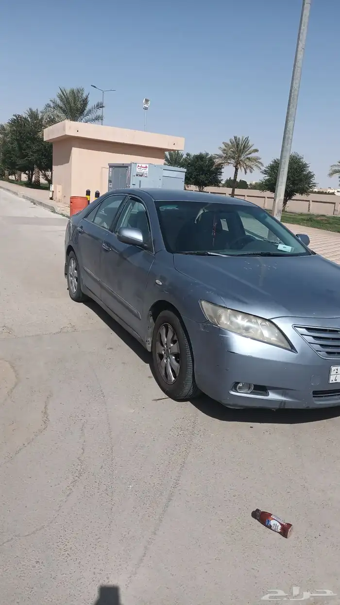كامري للبيع موديل 2009 فيها قص بالشنطه محركات نضيفه 3