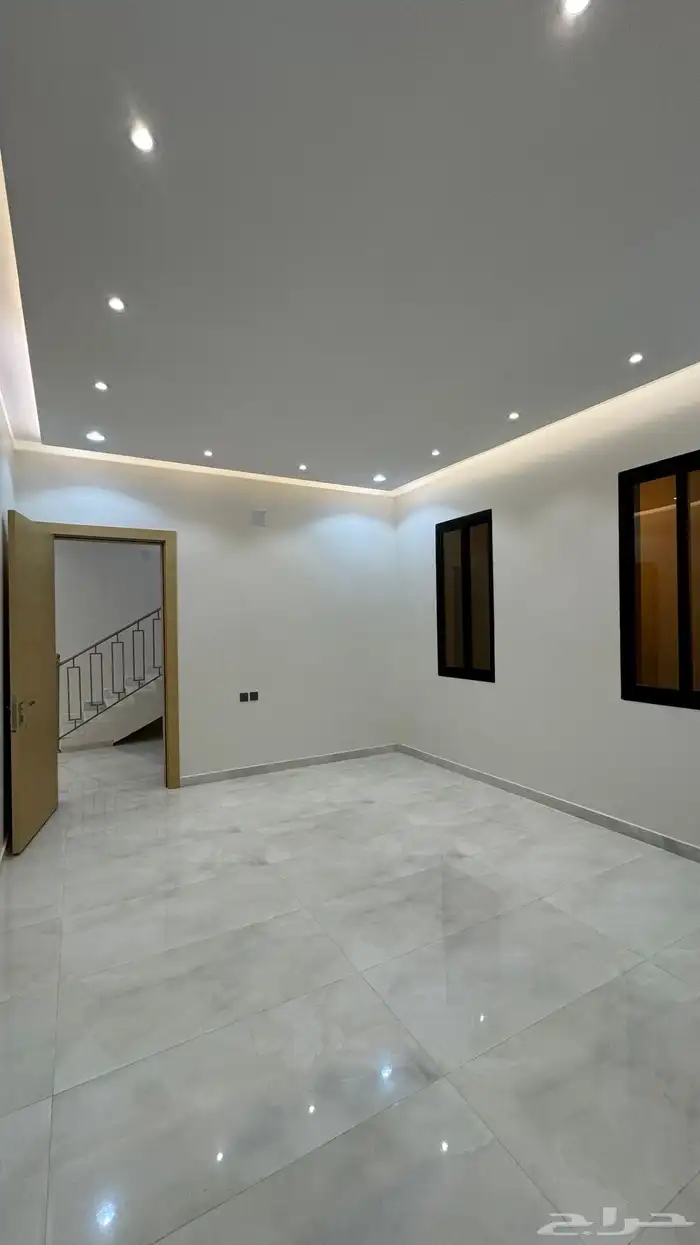 للبيع فيلا حي الامير سلطان 5