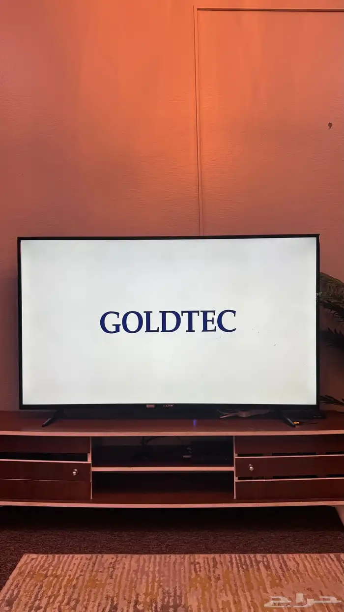 شاشة سمارت GOLDTEC 1