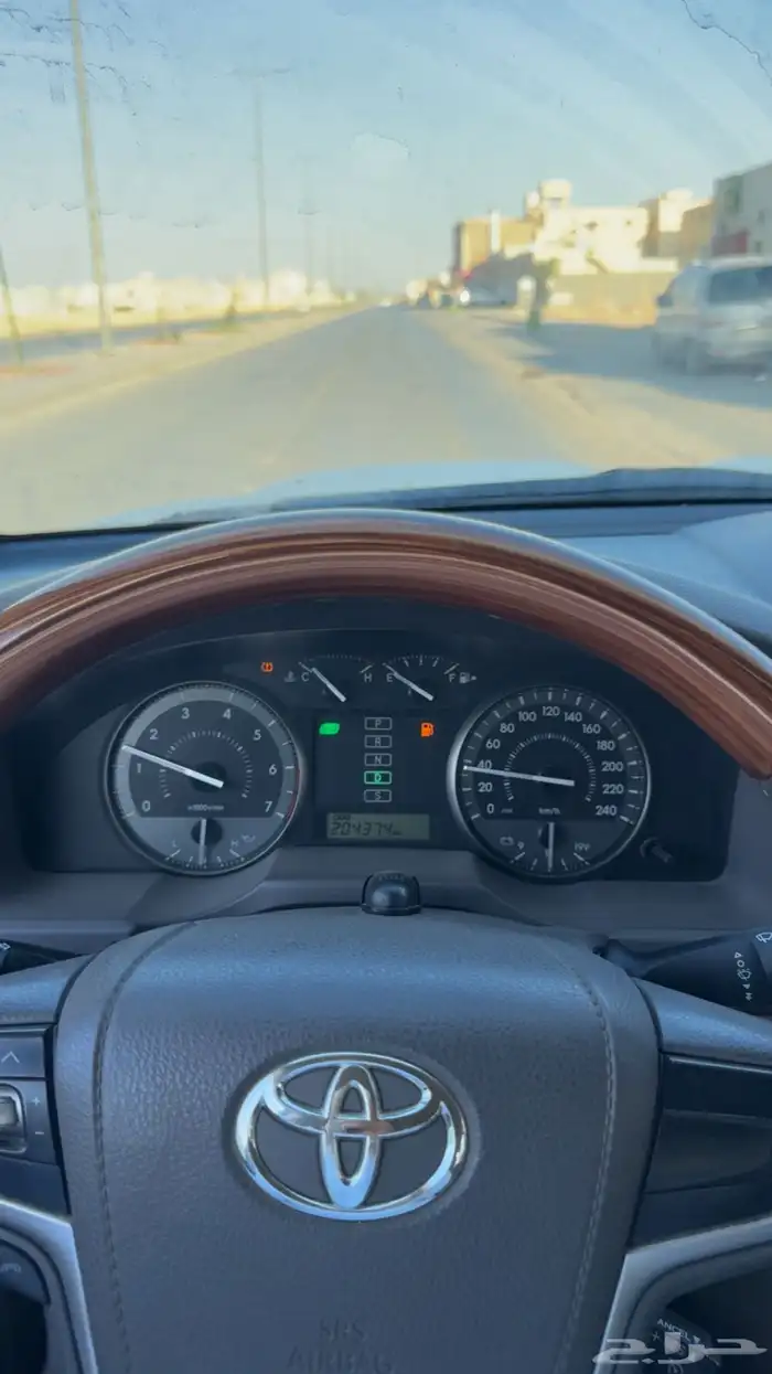 لاندكروزر 10