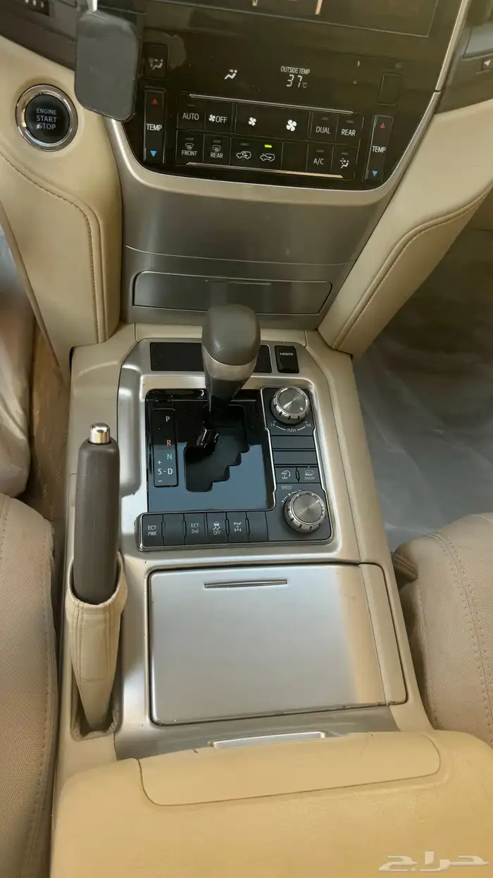 لاندكروزر 9