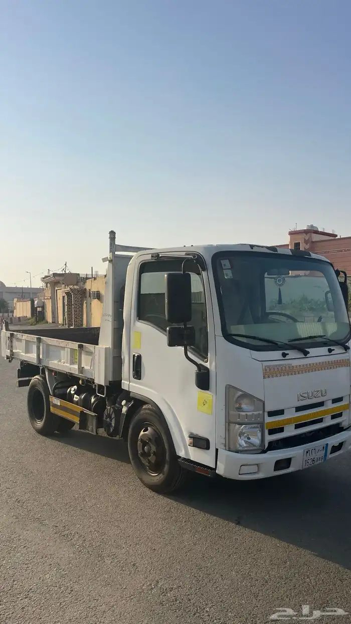 للبيع قلاب اسيزو 4