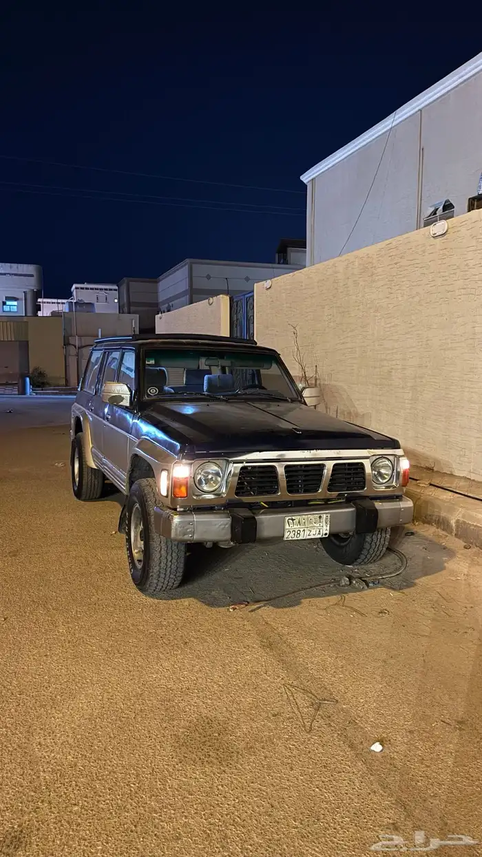 نيسان سفاري 1992 10