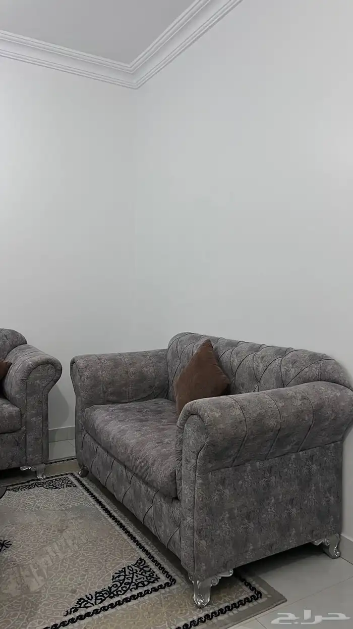 مجلس شبه جديد 0