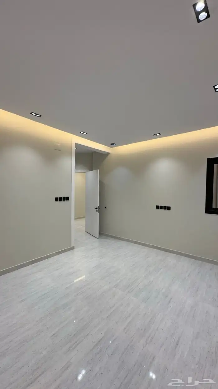 شقق ارضيه وارواف علويه للبيع خميس مشيط حي اليرموك 33