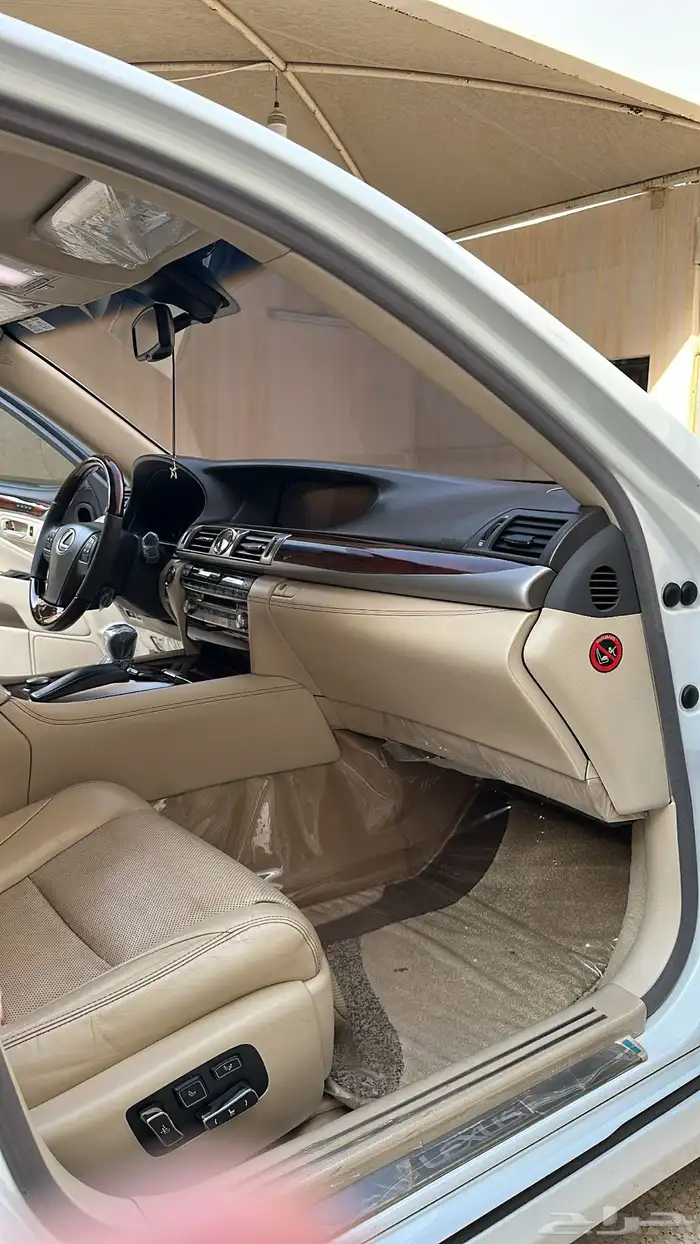 للبيع لكزس LS460 لارج مديل 2015 فل كامل 11