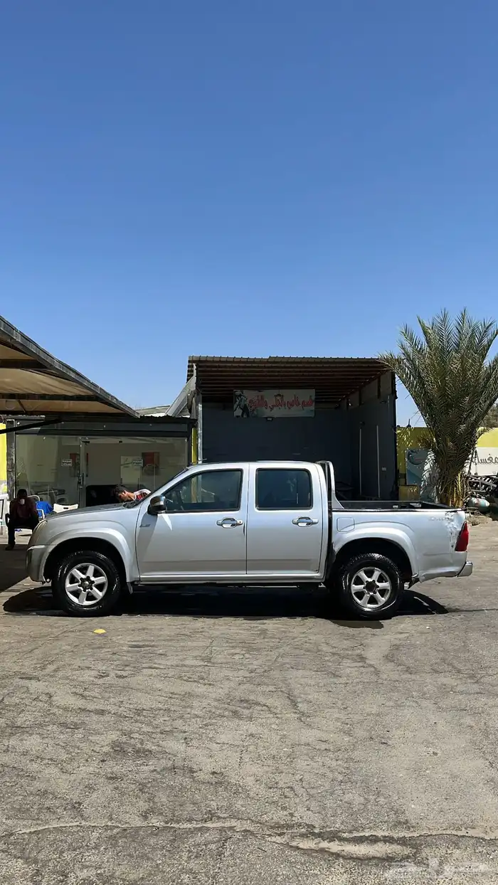 ايسوزو ديماكس 2009 0