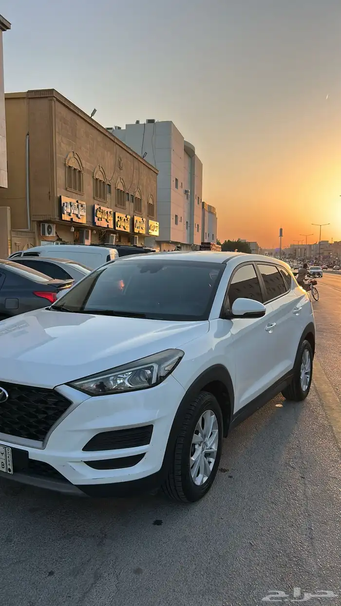 توسان   توكسان 2019 نص فل 2.0 ديزل 1