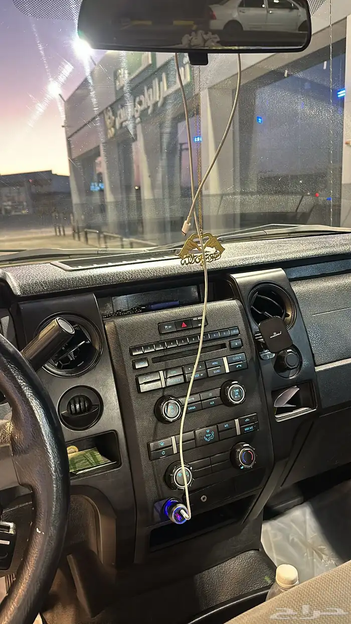 للبيع F150 نظيييف جدا 12