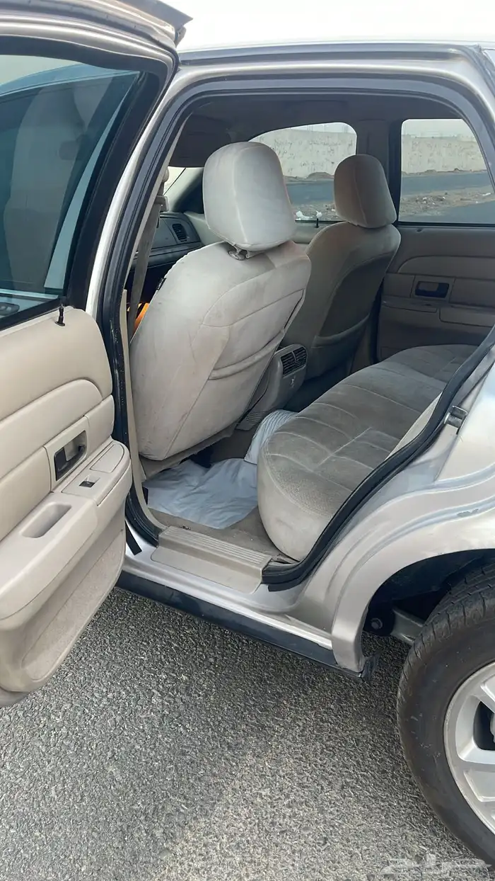 فورد 2011 فكتوريا مفحوص مجدد الموقع عفيف 5