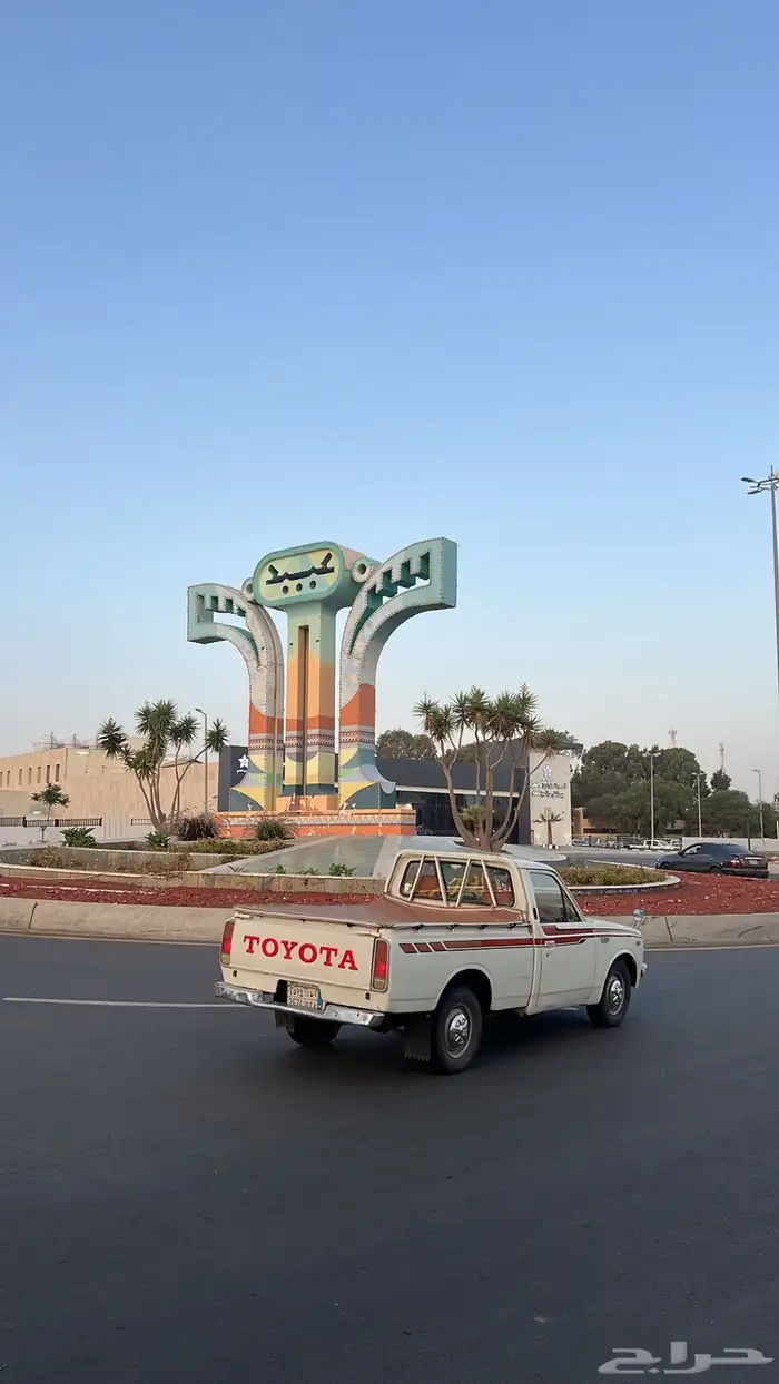 هايلوكس 1978 للإجار اليومي في جميع أنحاء الرياض 5