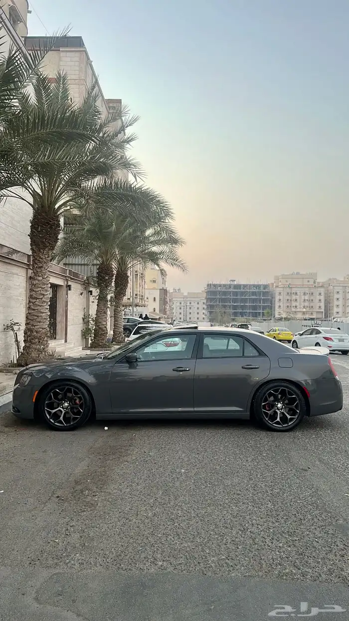 كرايزلر 2018 - S300 فل كامل 3.6 . 3